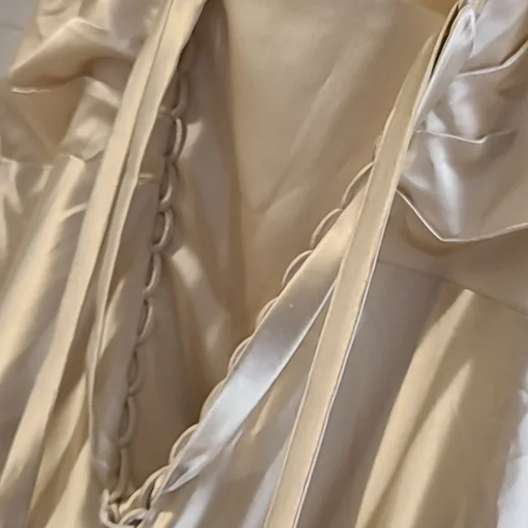 Women's formal cream dress sz 12 - Picture 6 of 8